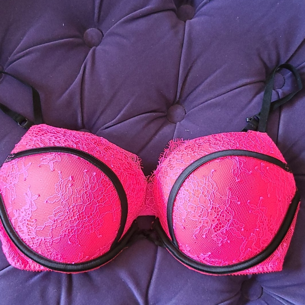 VS Very Sexy Push-Up